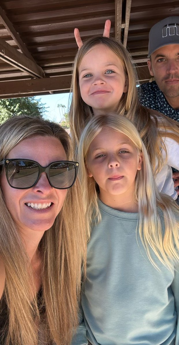 team building scavenger hunt