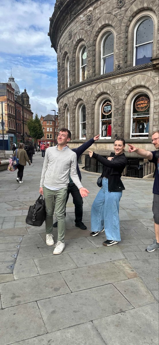 team building scavenger hunt