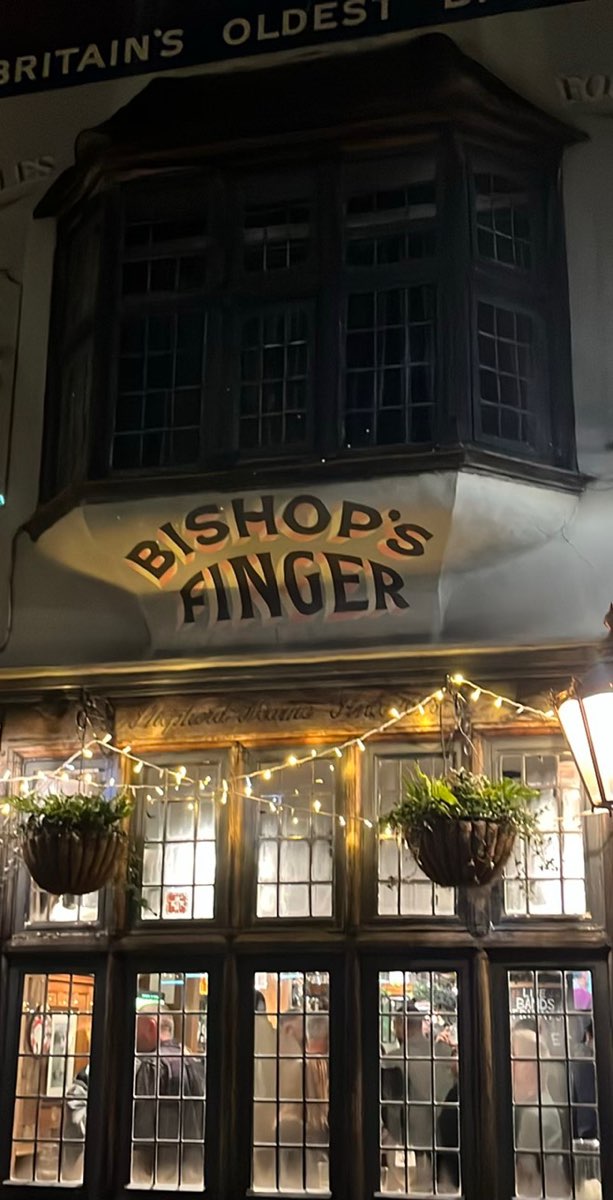 ภาพถ่ายภารกิจตามล่าผีคันเทอร์เบอรี