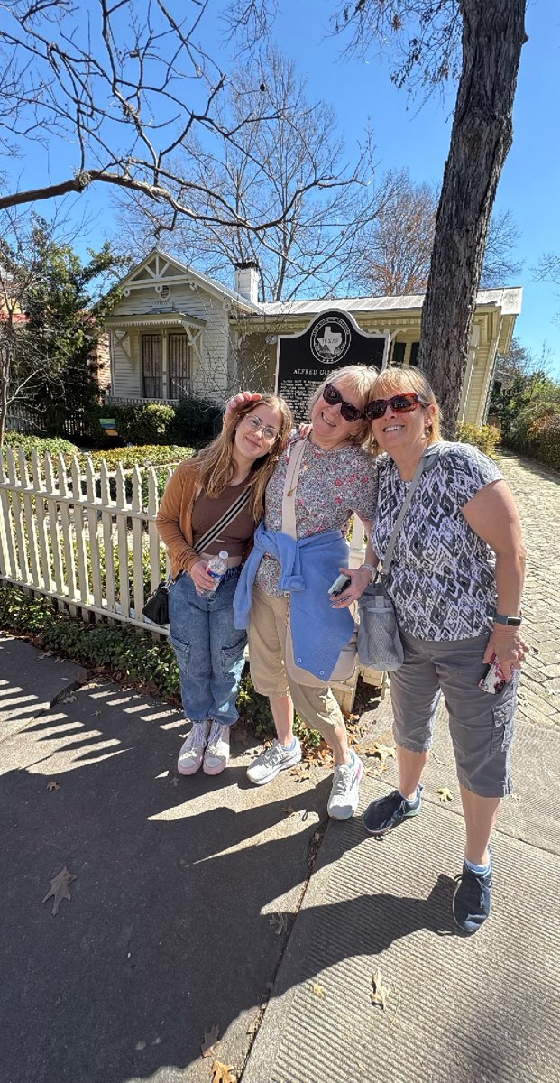 Nathan Scavenger Hunt-fotoer