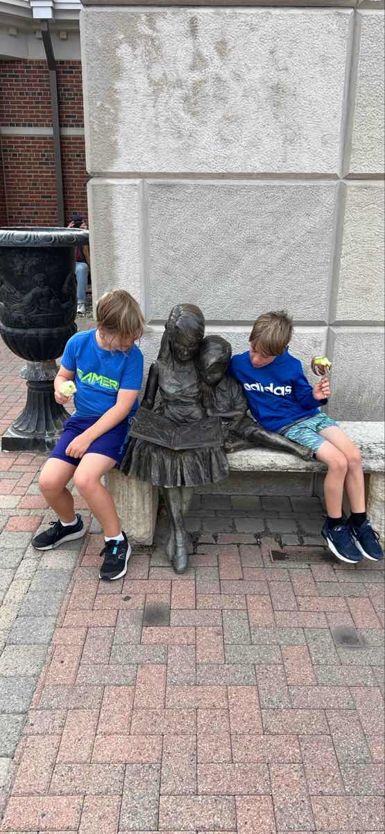 Pella Scavenger Hunt scavenger hunt photos