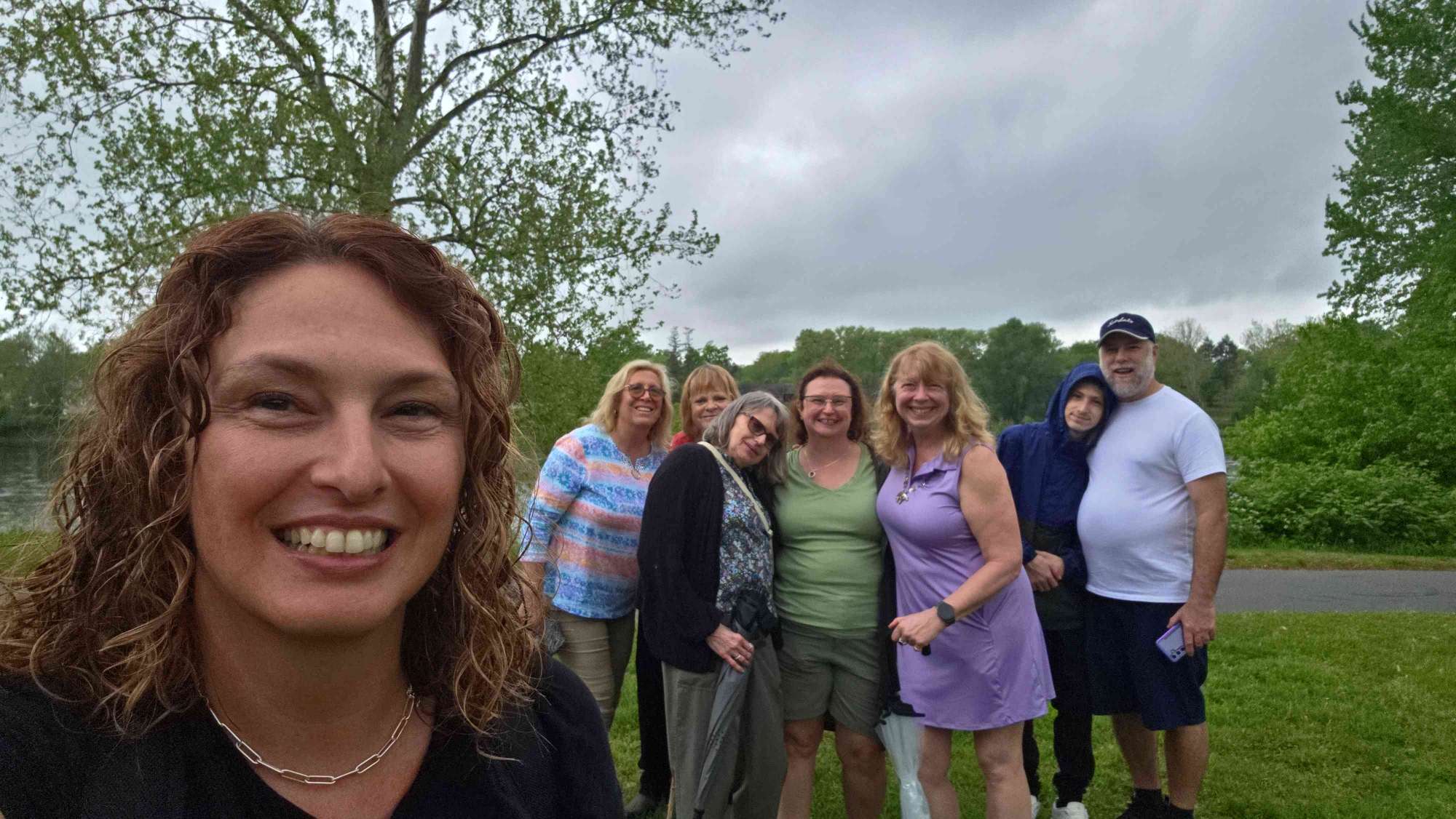 csapat&eacute;p&iacute;t&odblac; kincsvad&aacute;szat