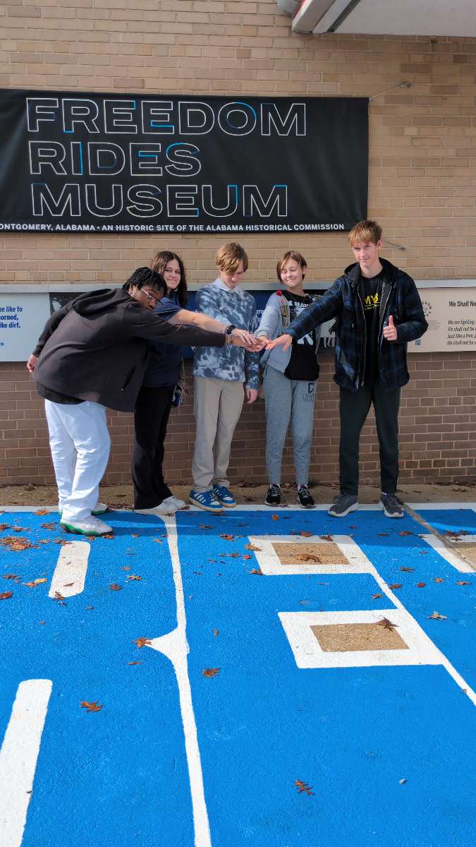 Montgomery Alabama Scavenger Hunt scavenger hunt photos