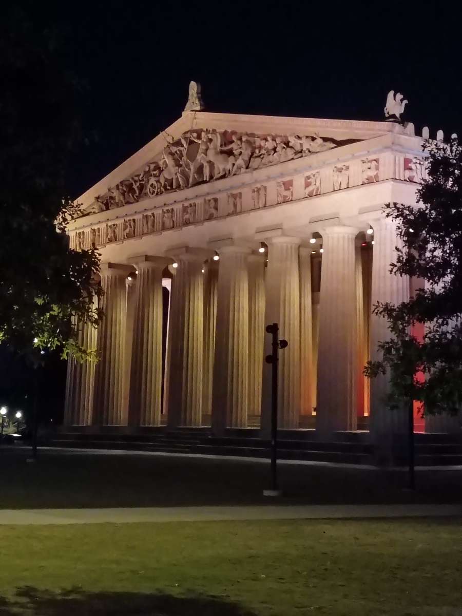 team building scavenger hunt