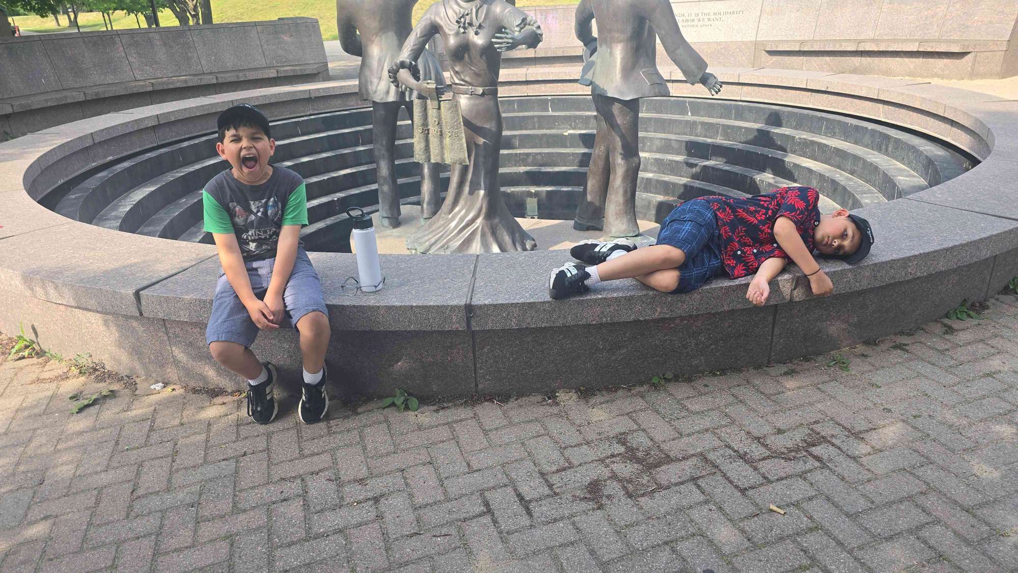 תמונות של חיפוש המטמון הגדול של גרנד ראפידס מישיגן