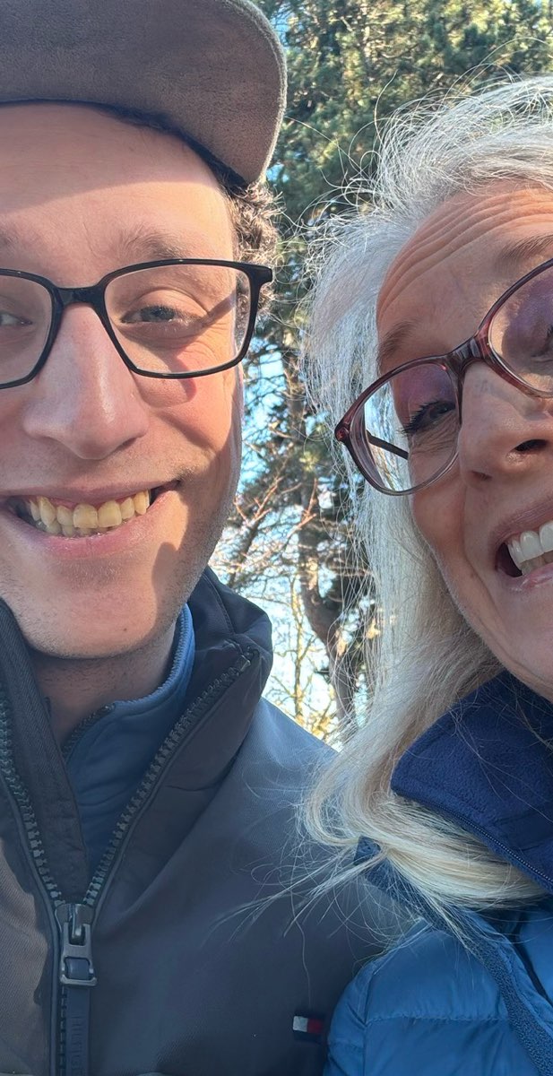 &Phi;&omega;&tau;&omicron;&gamma;&rho;&alpha;&phi;ί&epsi;&sigmav; &alpha;&pi;ό &tau;&omicron; &Kappa;&upsi;&nu;ή&gamma;&iota; &Theta;&eta;&sigma;&alpha;&upsi;&rho;&omicron;ύ &tau;&omicron;&upsi; Seatac