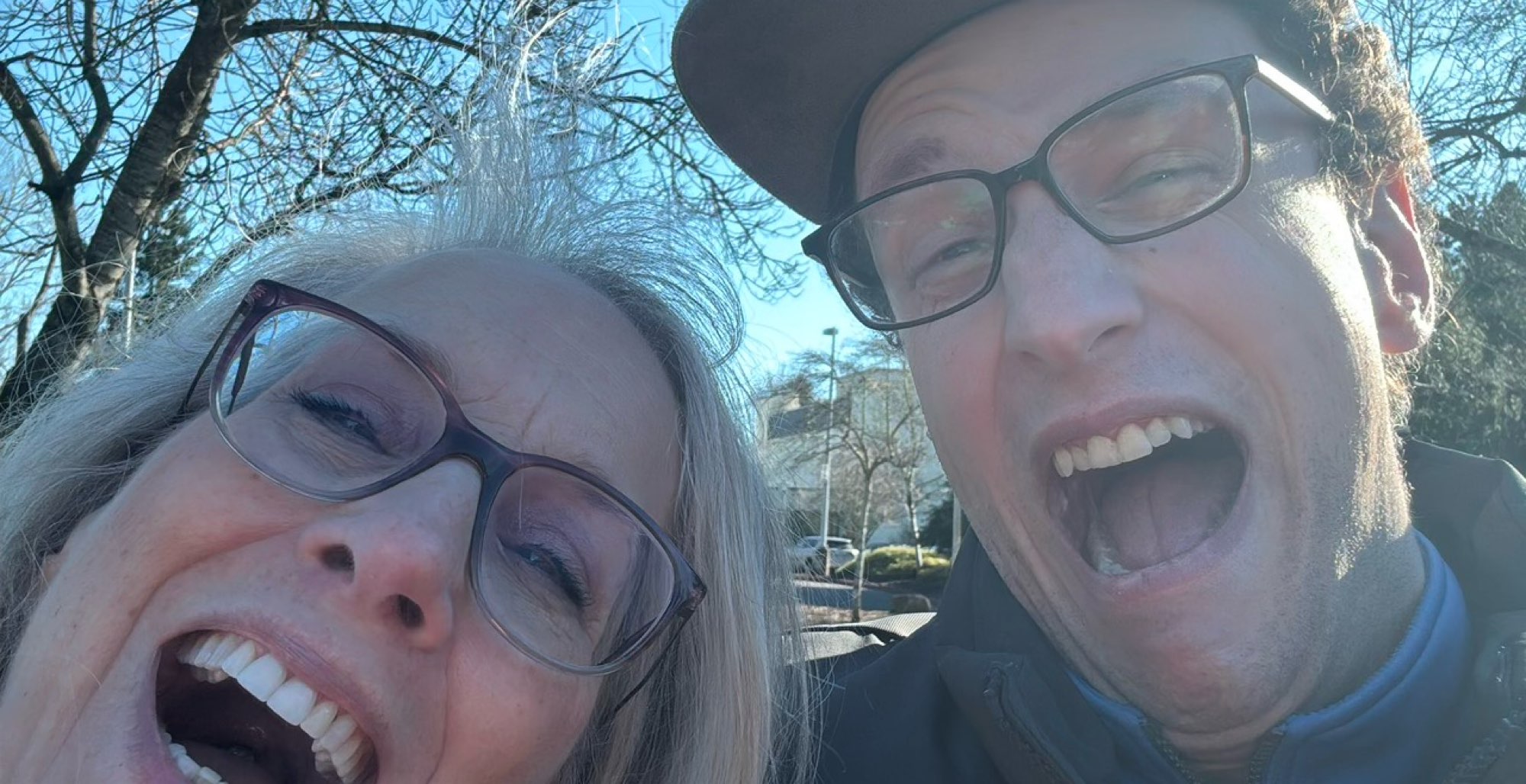 &Phi;&omega;&tau;&omicron;&gamma;&rho;&alpha;&phi;ί&epsi;&sigmav; &alpha;&pi;ό &tau;&omicron; &Kappa;&upsi;&nu;ή&gamma;&iota; &Theta;&eta;&sigma;&alpha;&upsi;&rho;&omicron;ύ &tau;&omicron;&upsi; Seatac