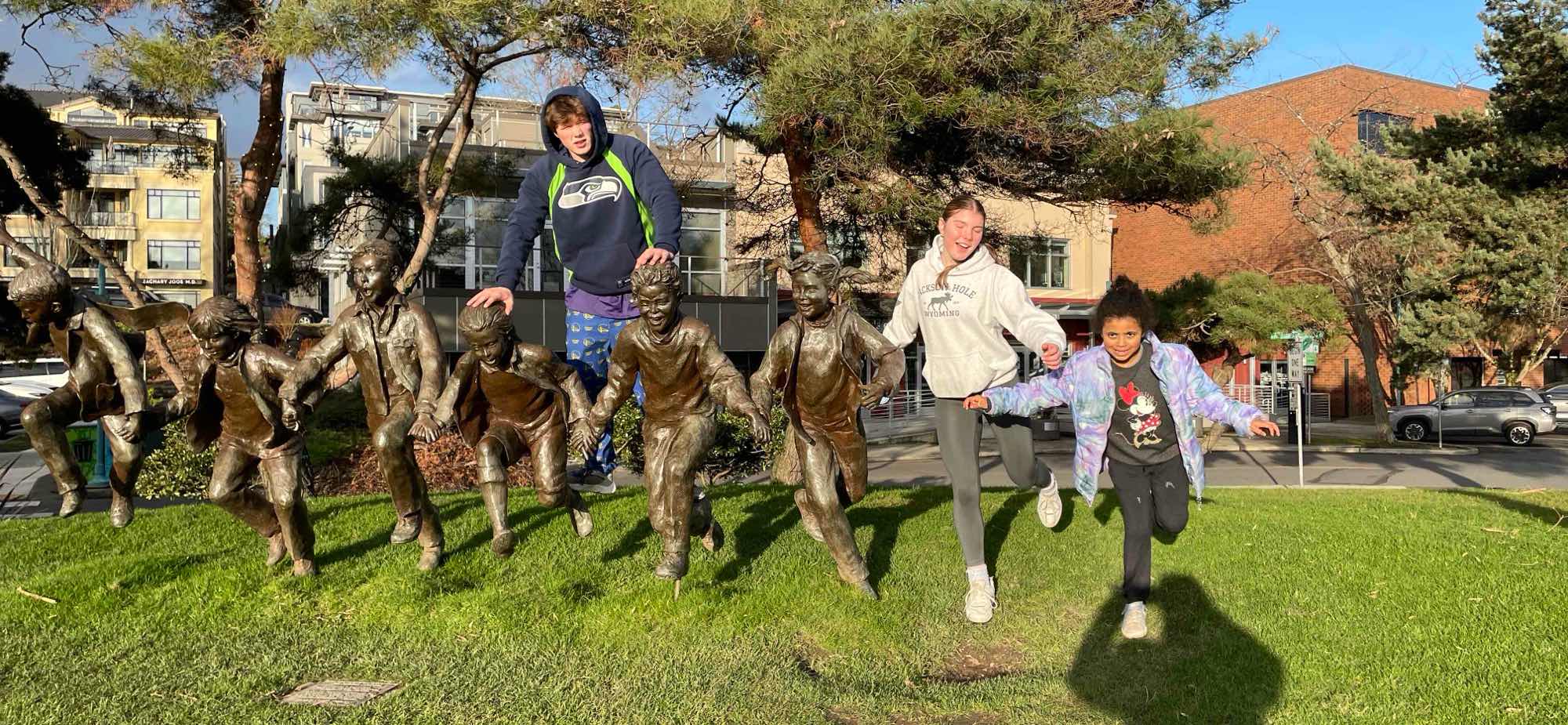 team building scavenger hunt