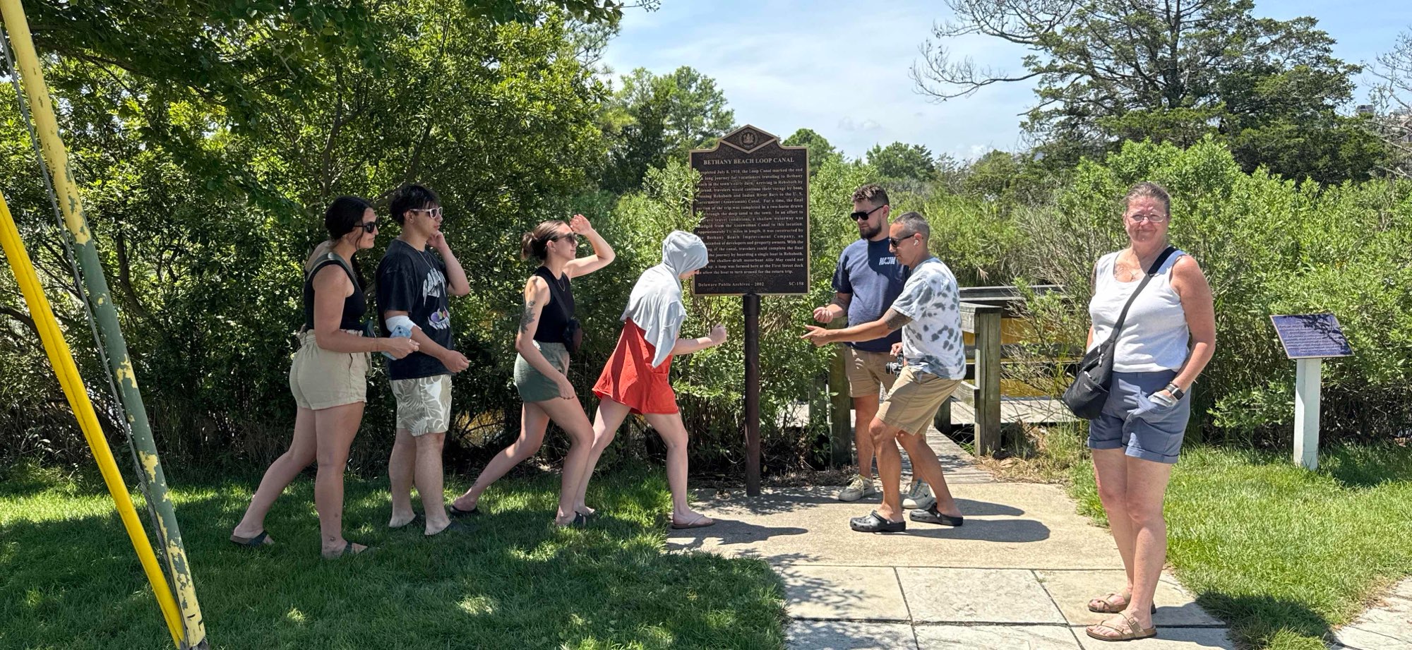 &Phi;&omega;&tau;&omicron;&gamma;&rho;&alpha;&phi;ί&epsi;&sigmav; &kappa;&upsi;&nu;&eta;&gamma;&iota;&omicron;ύ &theta;&eta;&sigma;&alpha;&upsi;&rho;&omicron;ύ Bethany Beach