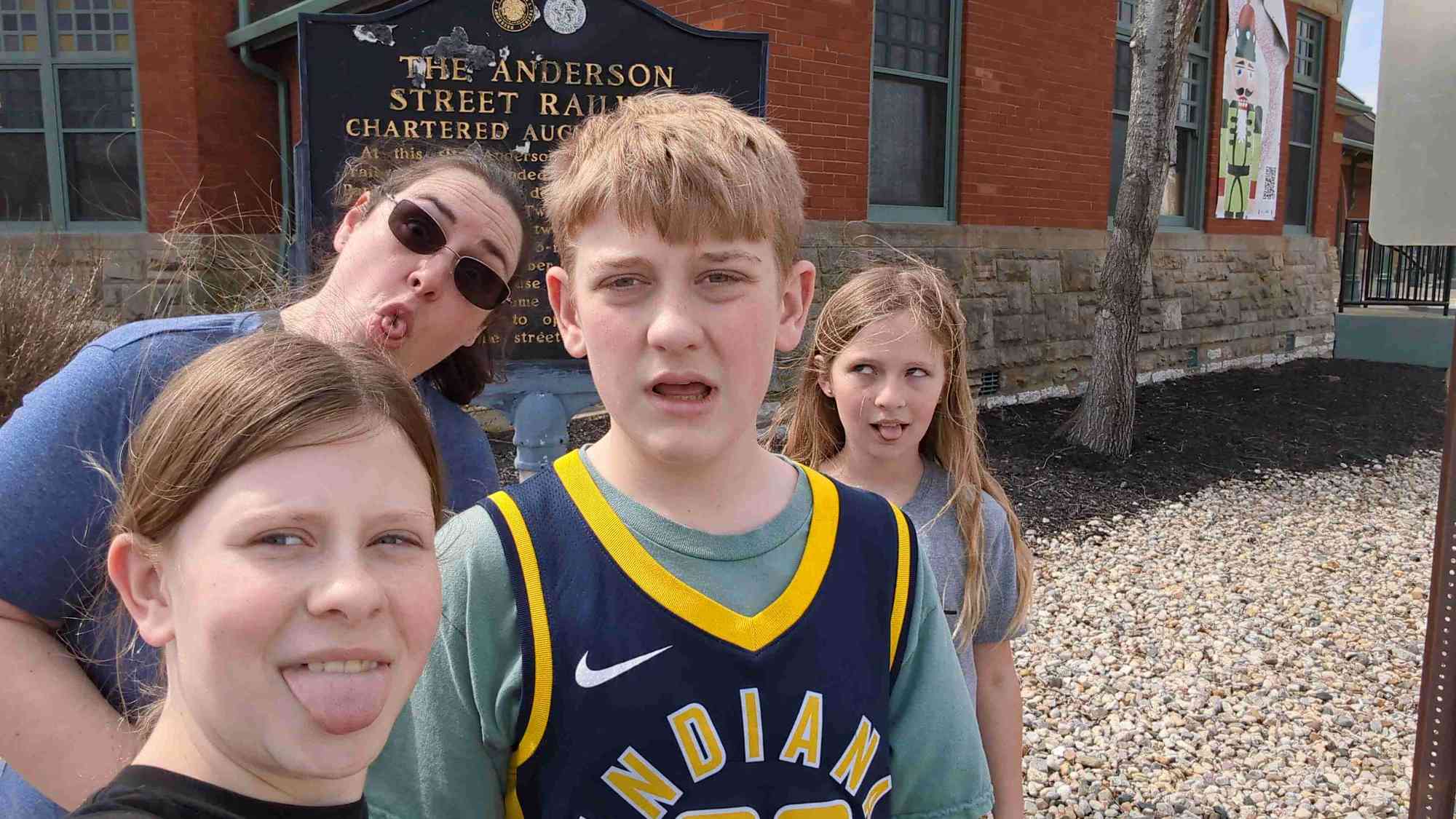 앤더슨 인디애나 스캐빈저 헌트 스캐빈저 헌트 사진