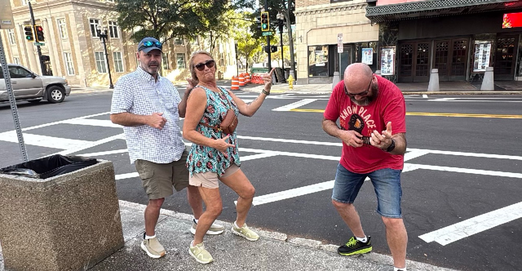 team building scavenger hunt