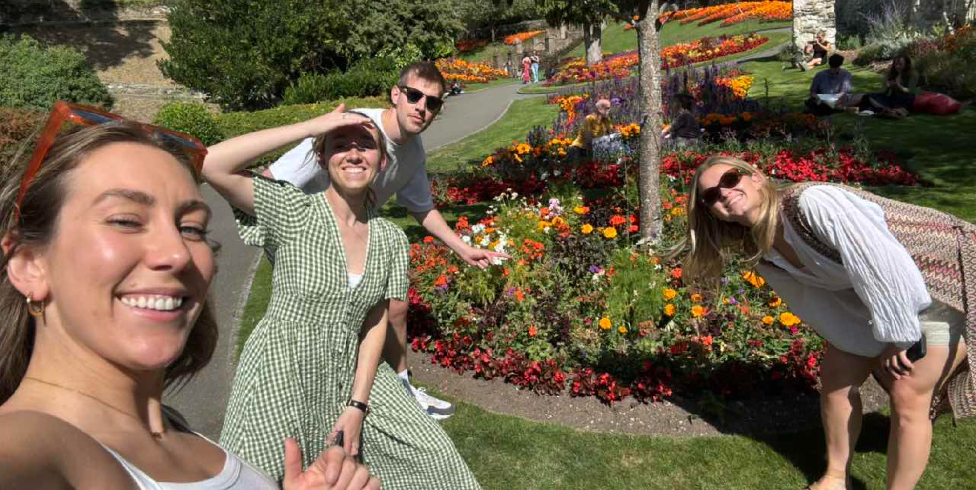 team building scavenger hunt