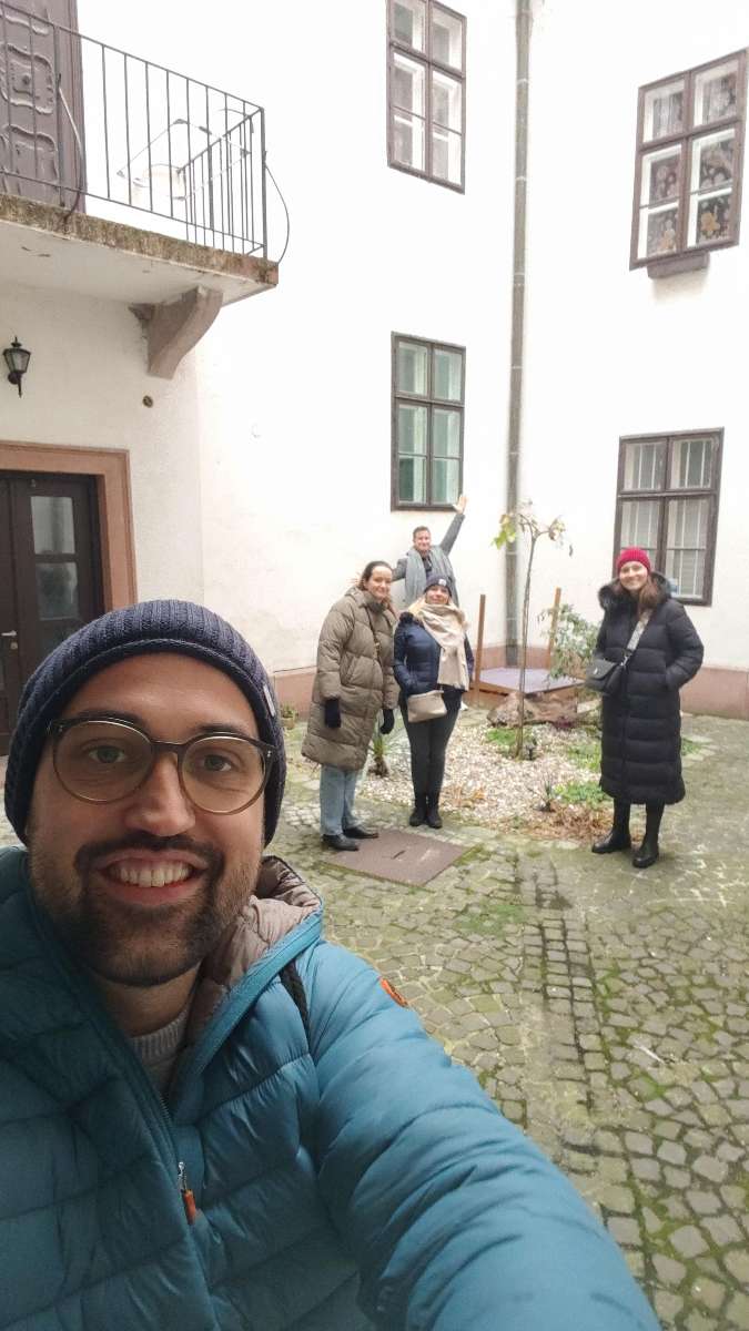 team building scavenger hunt