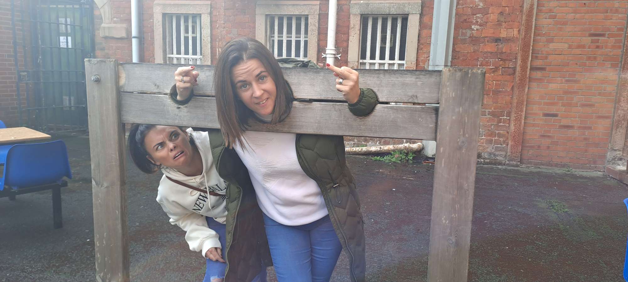 team building scavenger hunt