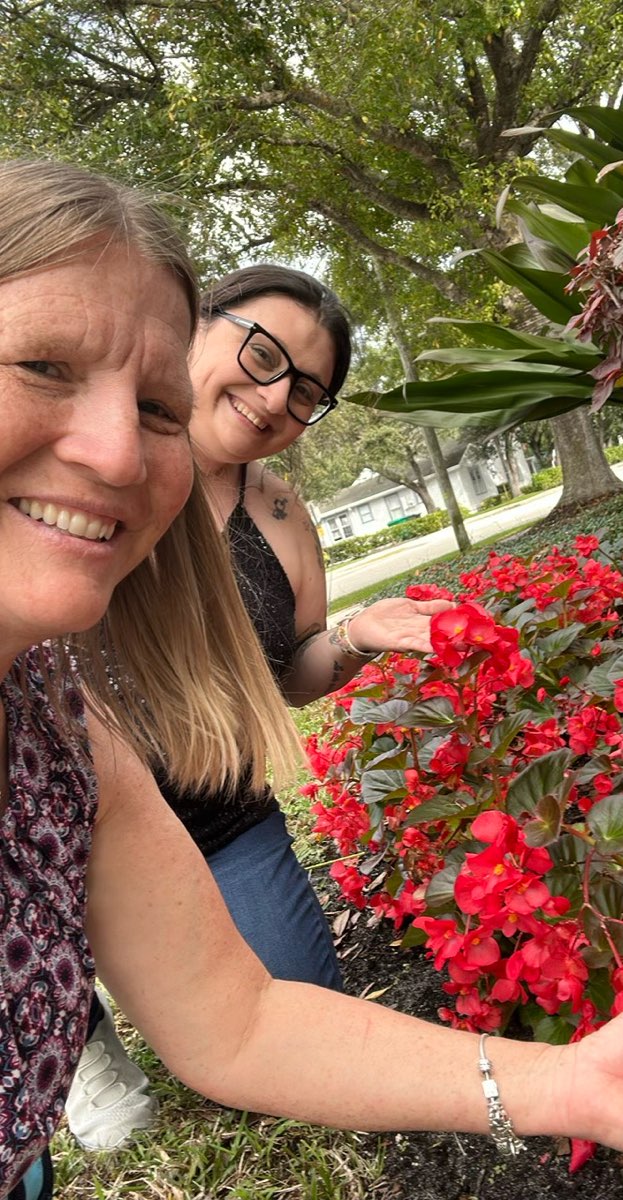 team building scavenger hunt