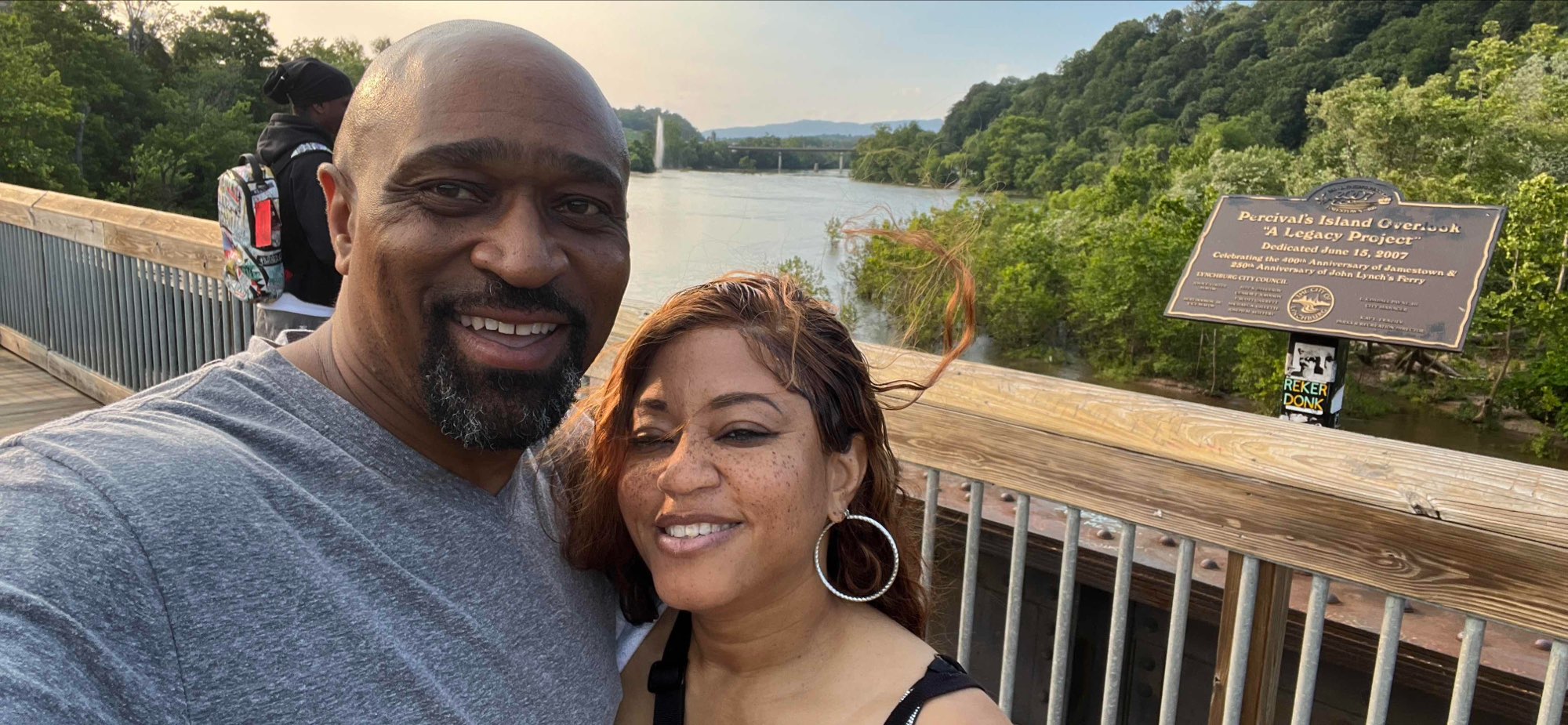 v&acirc;n&abreve;toare de comori pentru team building