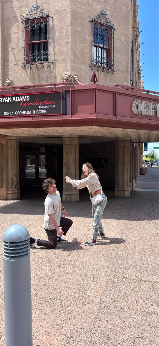 team building scavenger hunt