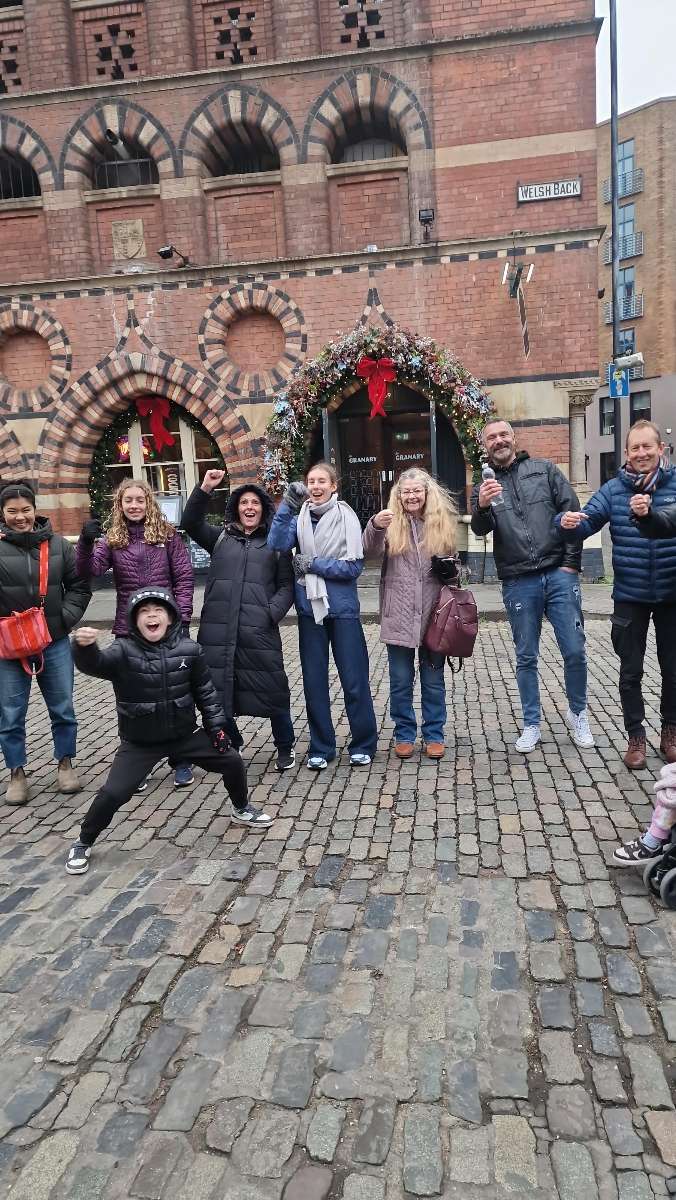 team building scavenger hunt