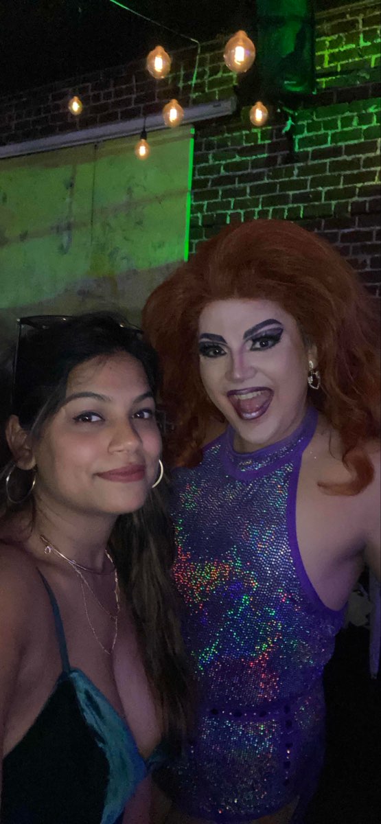 Savannah Georgia Bar Crawl scavenger hunt photos