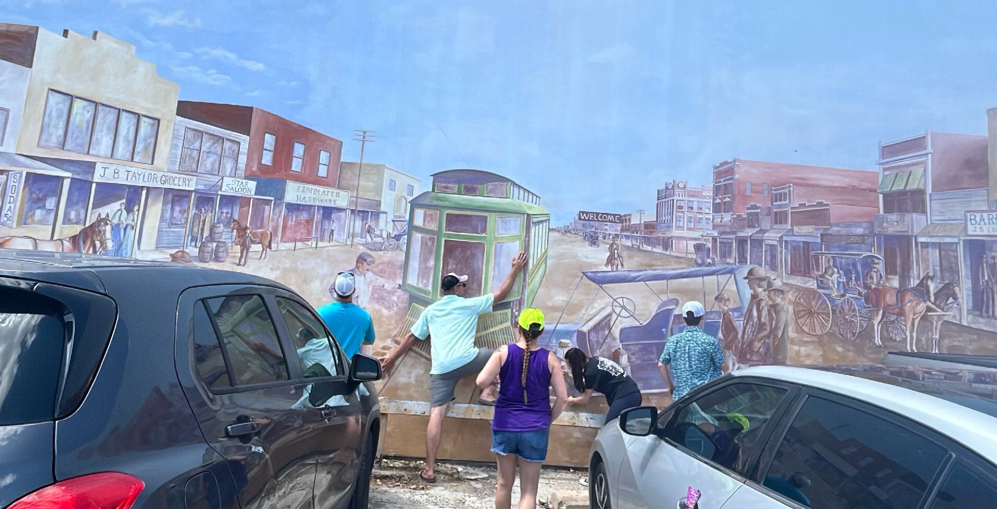team building scavenger hunt