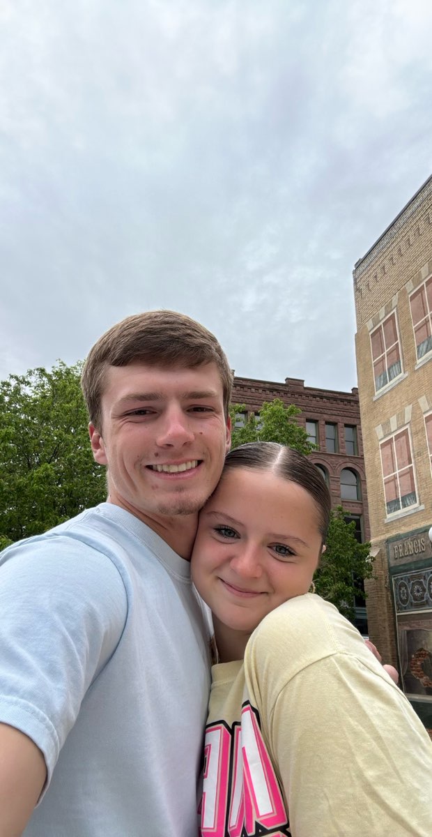 Sioux City Bar Crawl scavenger hunt photos
