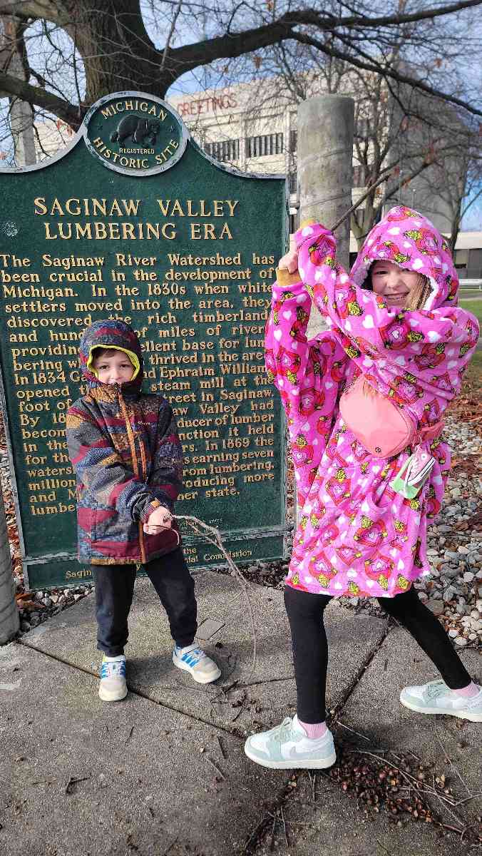 Saginaw Scavenger Hunt scavenger hunt photos