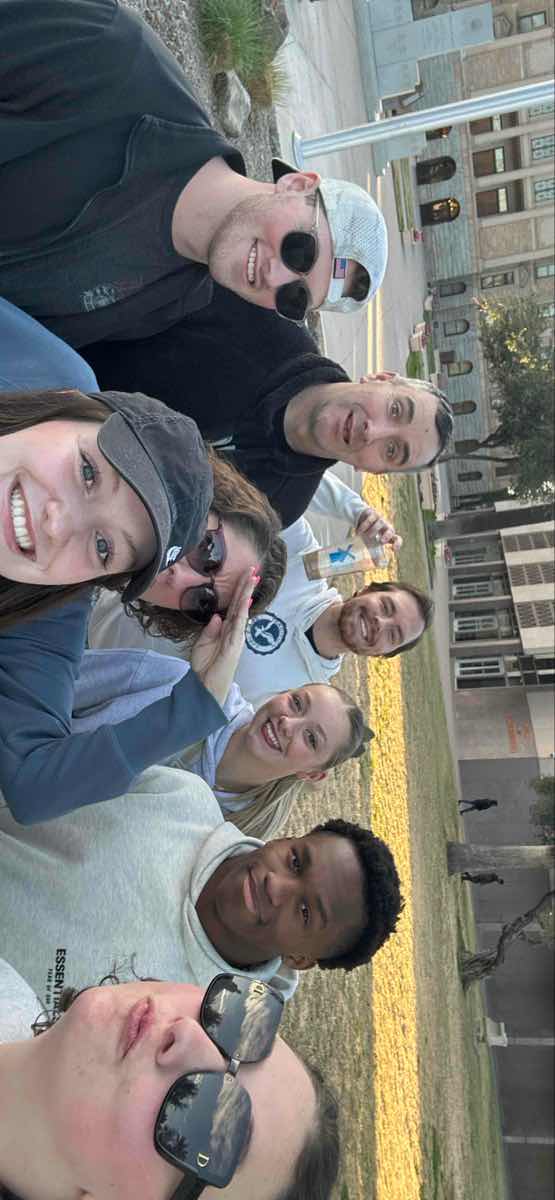 team building scavenger hunt