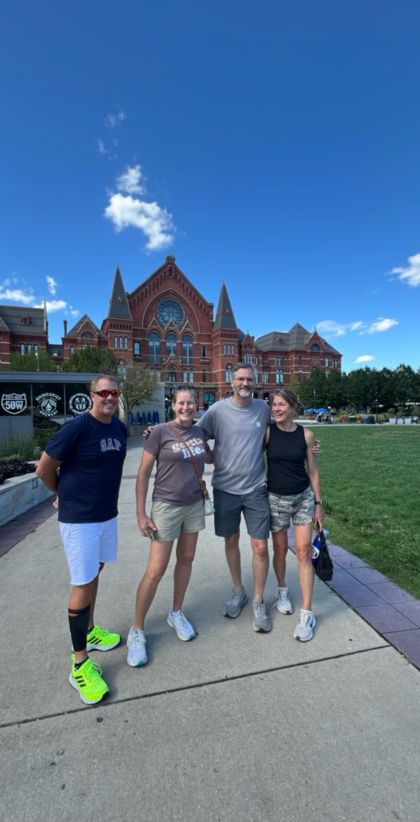 Cincinnati Scavenger Hunt scavenger hunt photos