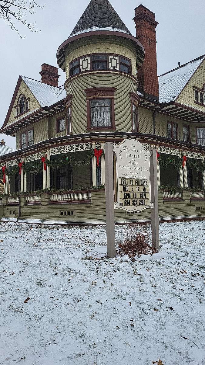 Wyandotte Scavenger Hunt scavenger hunt photos