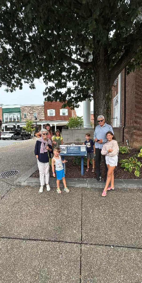 Fotky z Ligonier Scavenger Hunt