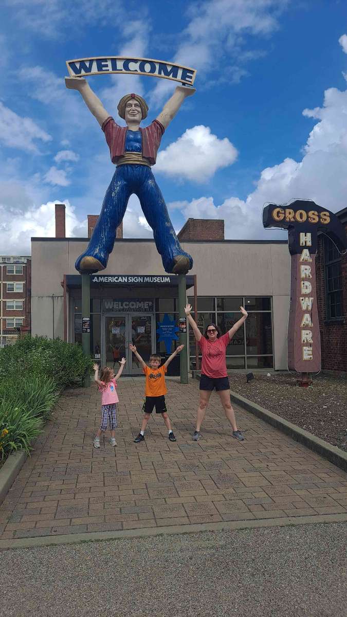 Cincinnati Ghost Tour scavenger hunt photos