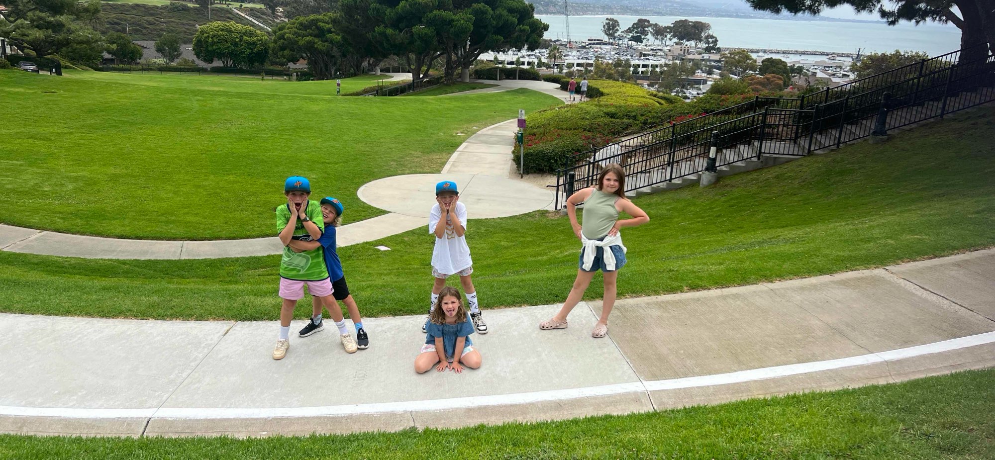 team building scavenger hunt