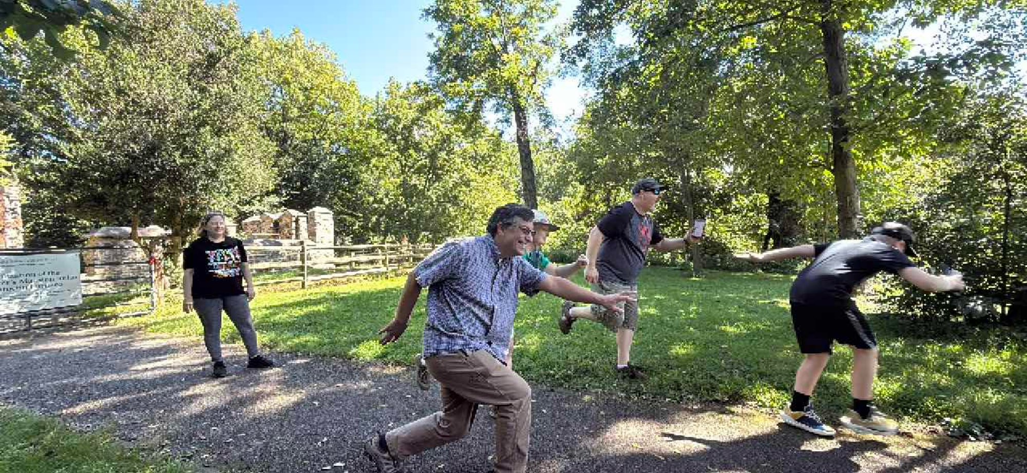 team building scavenger hunt