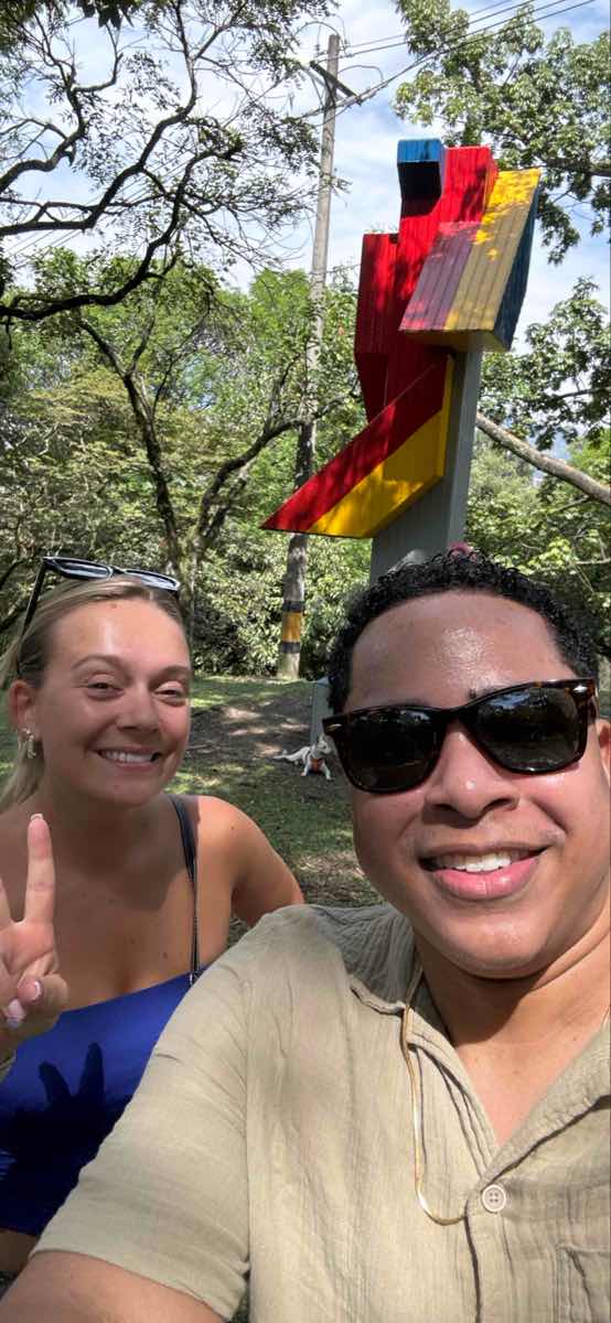 Medellin Scavenger Hunt scavenger hunt photos