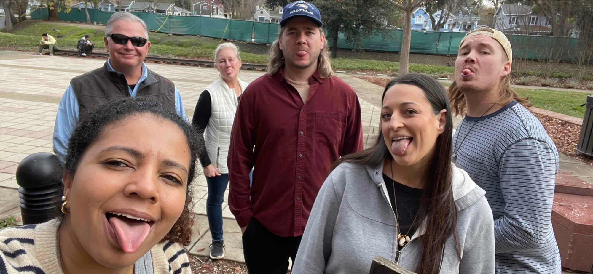 Pleasanton Downtown Scavenger Hunt hazine av&inodot; foto&gbreve;raflar&inodot;