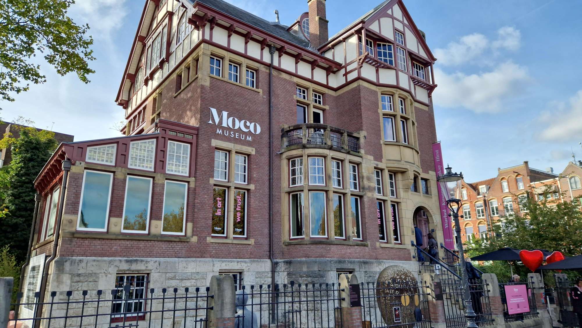 Amsterdam Nederländerna Downtown Scavenger Hunt skattjaktsfoton