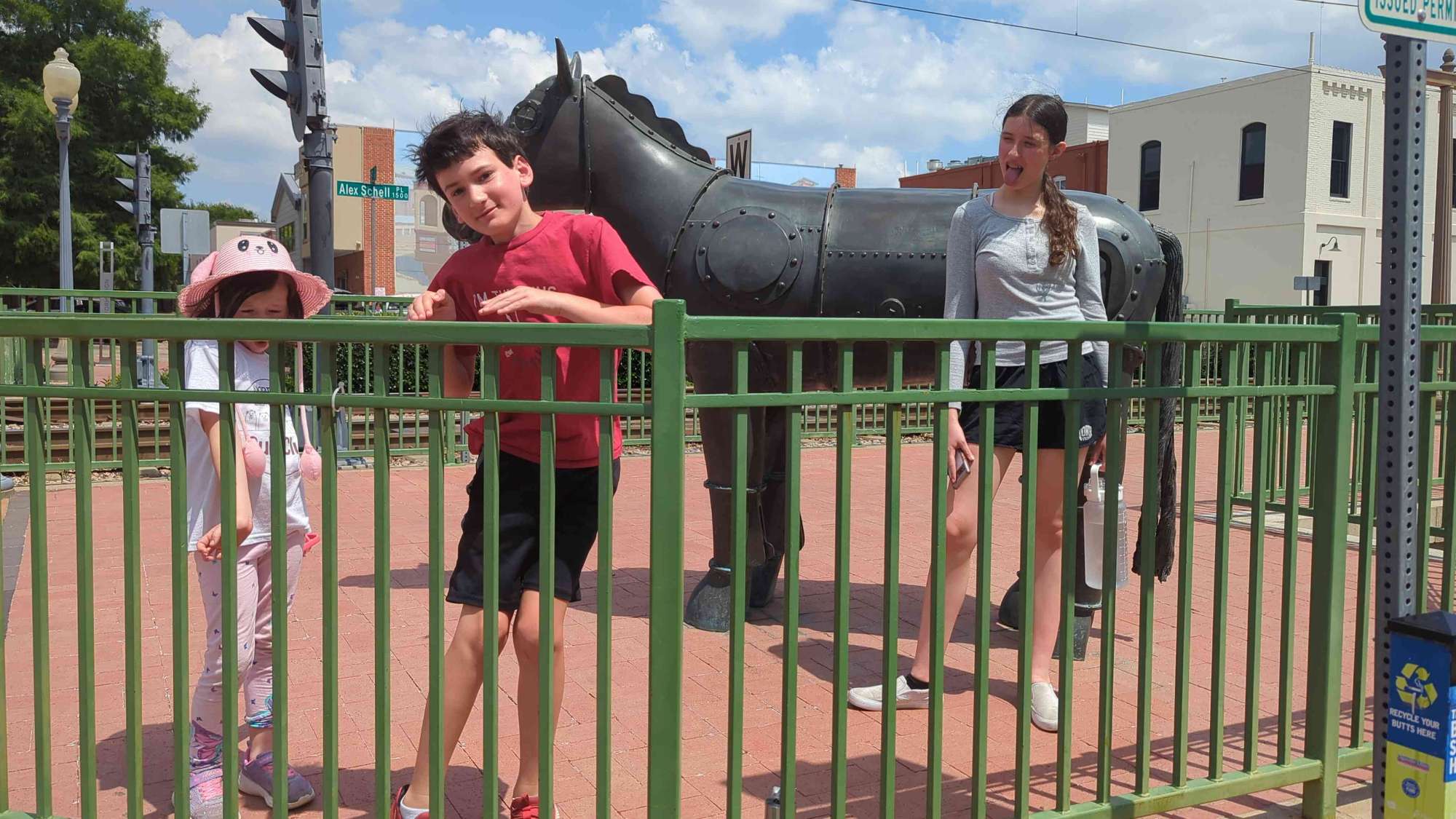 team building scavenger hunt