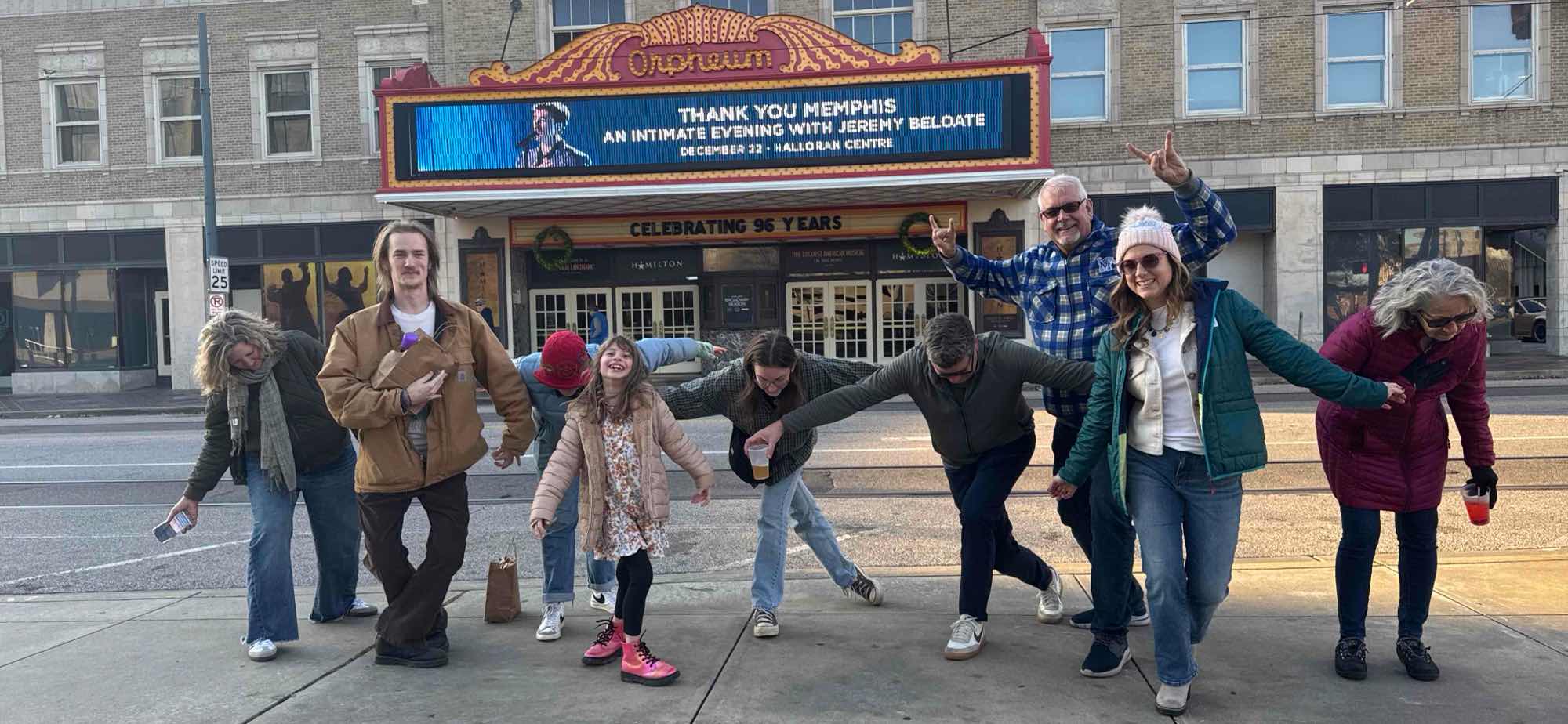 team building scavenger hunt