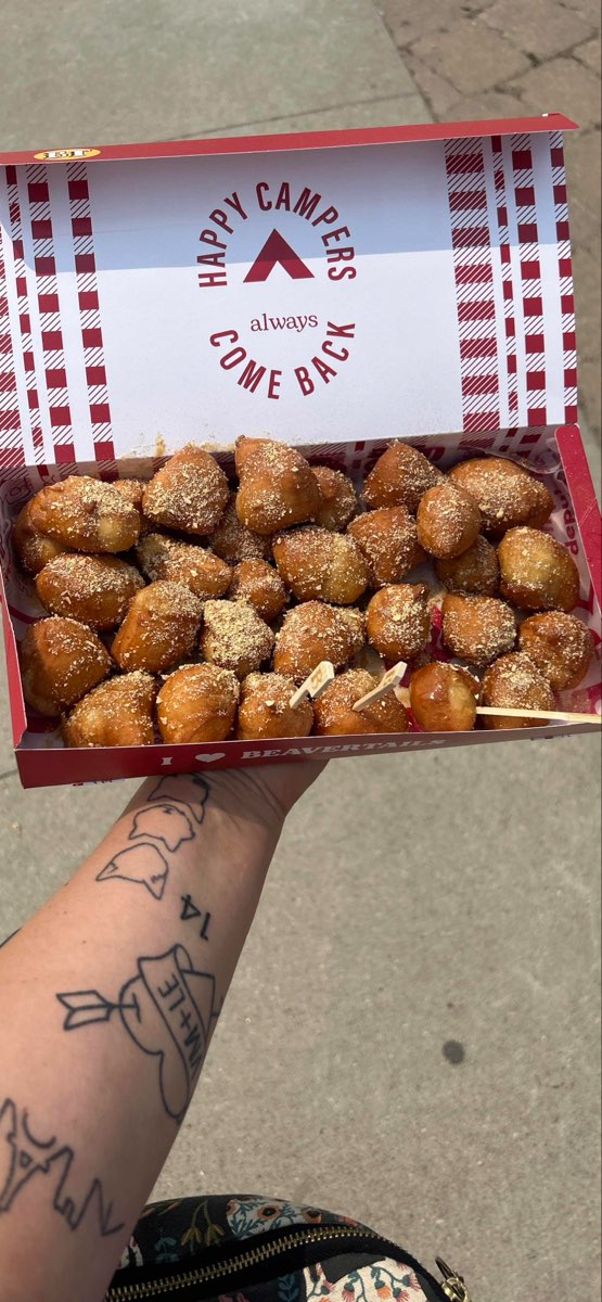 team building scavenger hunt