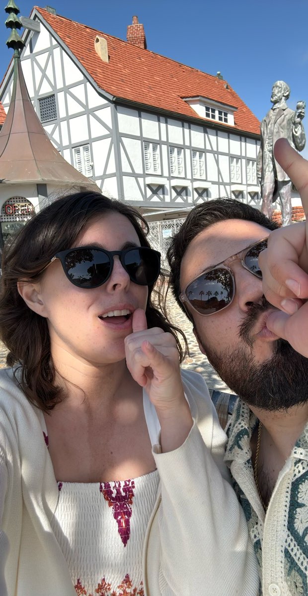 team building scavenger hunt