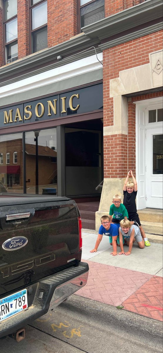 Hastings Minnesota Scavenger Hunt scavenger hunt photos