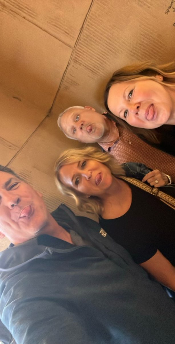 team building scavenger hunt