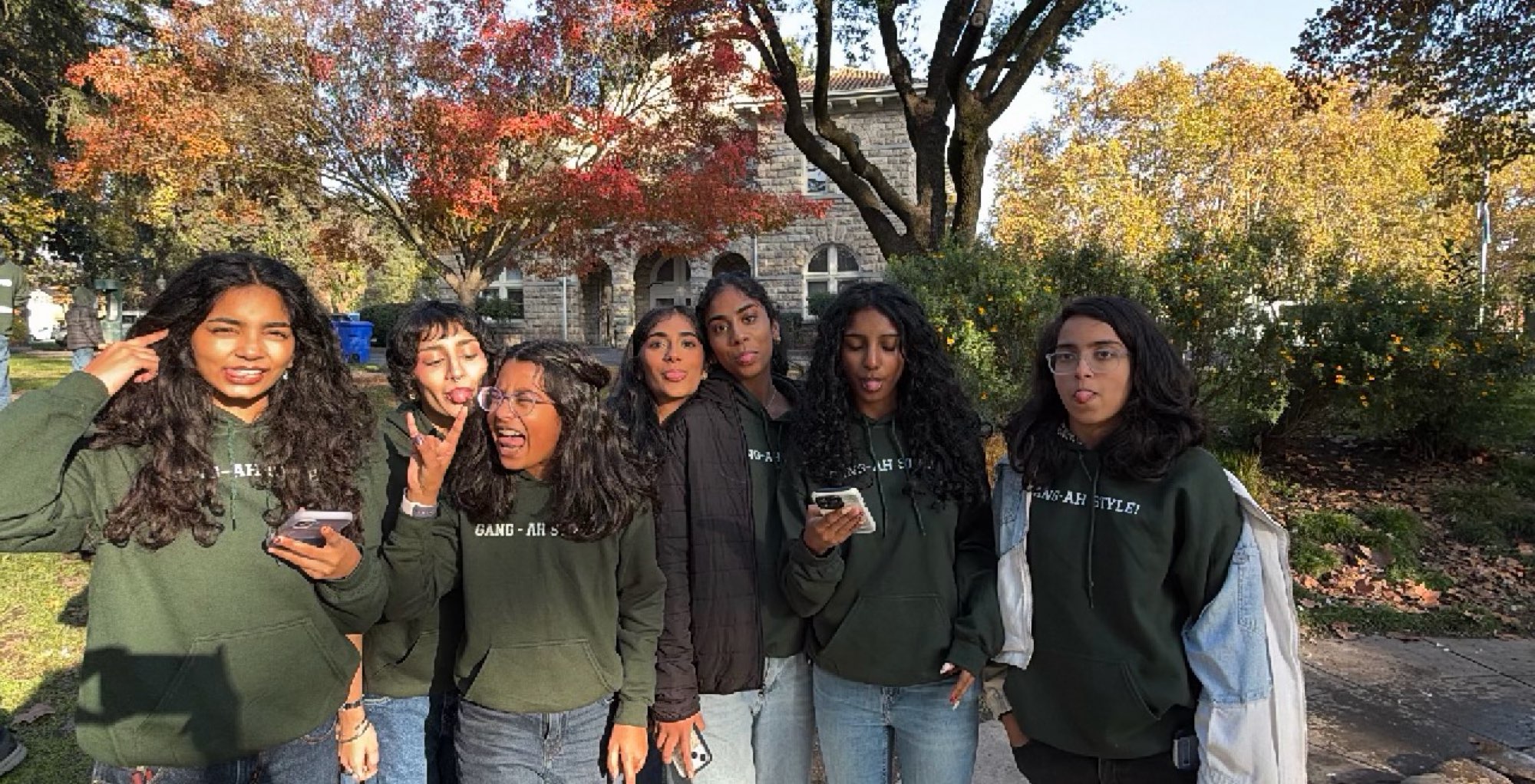 team building scavenger hunt