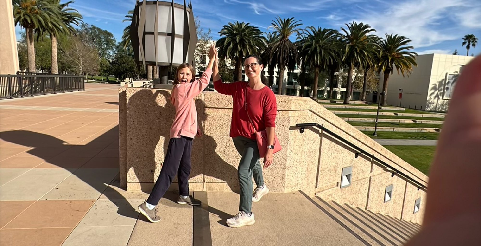 California State University - Northridge Scavenger Hunt -seikkailukuvat