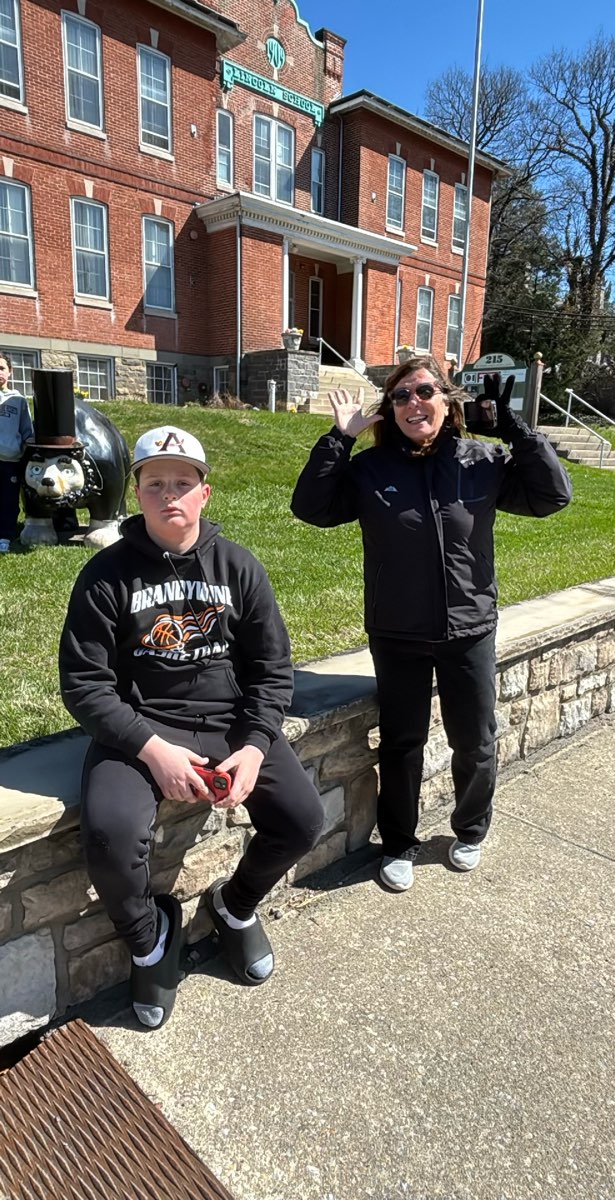 תמונות מחיפוש אוצר בבוי-טאון