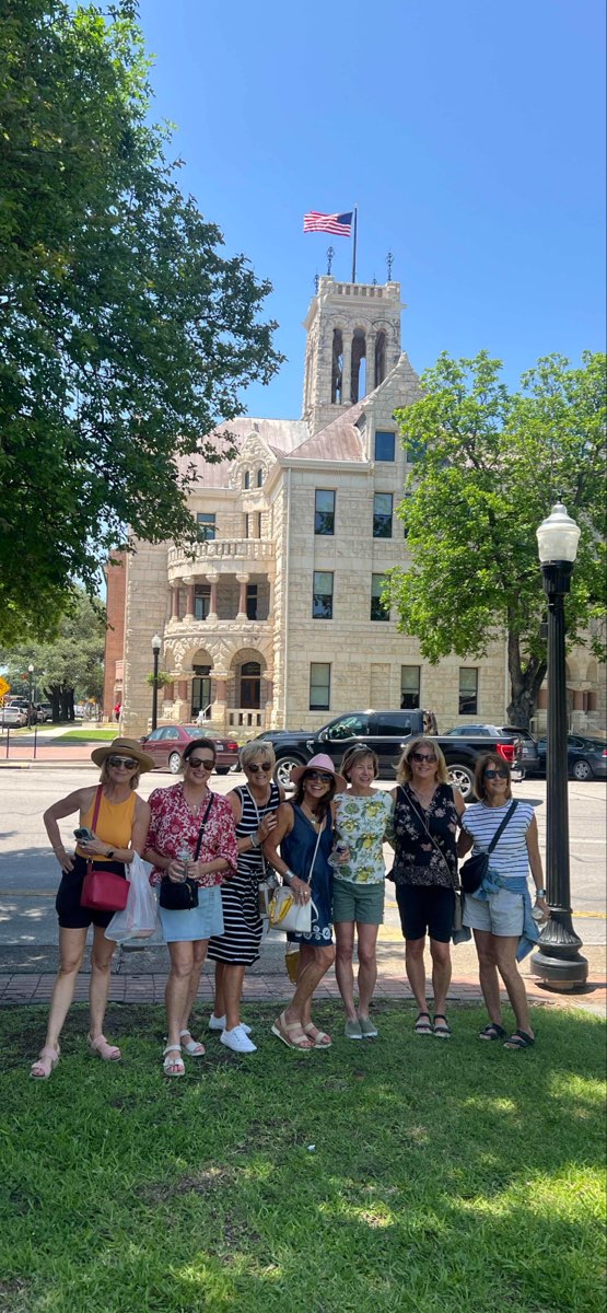 &Fcy;&ocy;&tcy;&ocy;&gcy;&rcy;&acy;&fcy;&icy;&icy; &scy; &kcy;&vcy;&iecy;&scy;&tcy;&acy; &vcy; &Gcy;&rcy;&yucy;&ncy;-&Tcy;&ucy;&rcy;