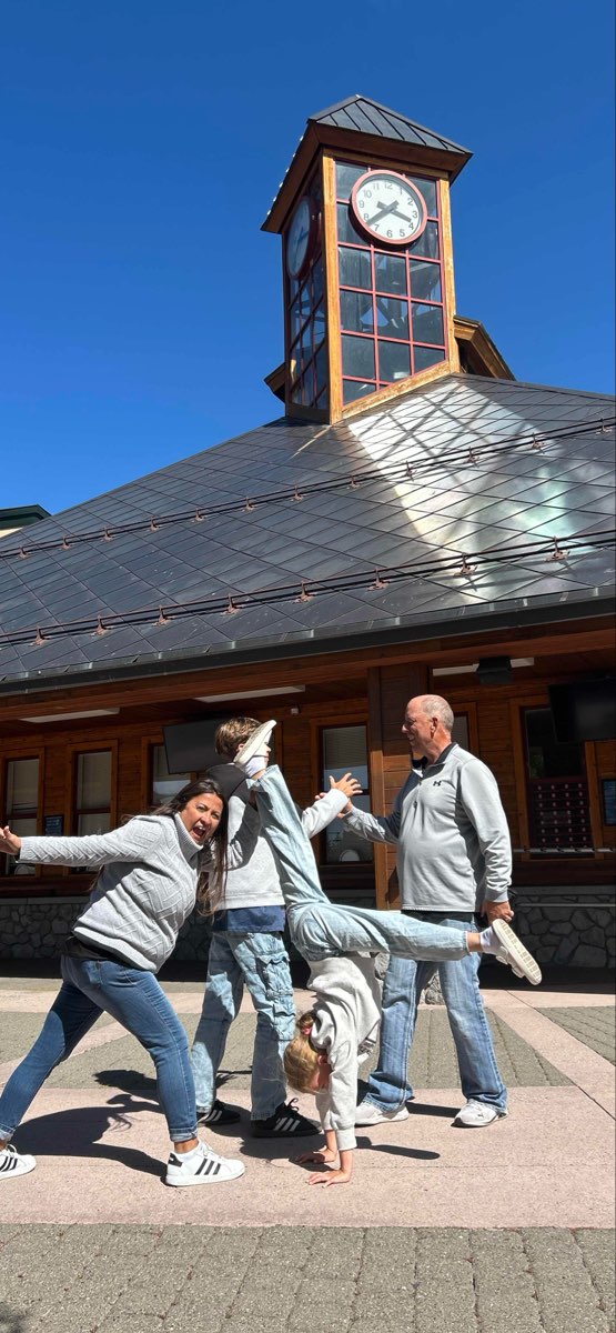 Tourist District Scavenger Hunt scavenger hunt photos