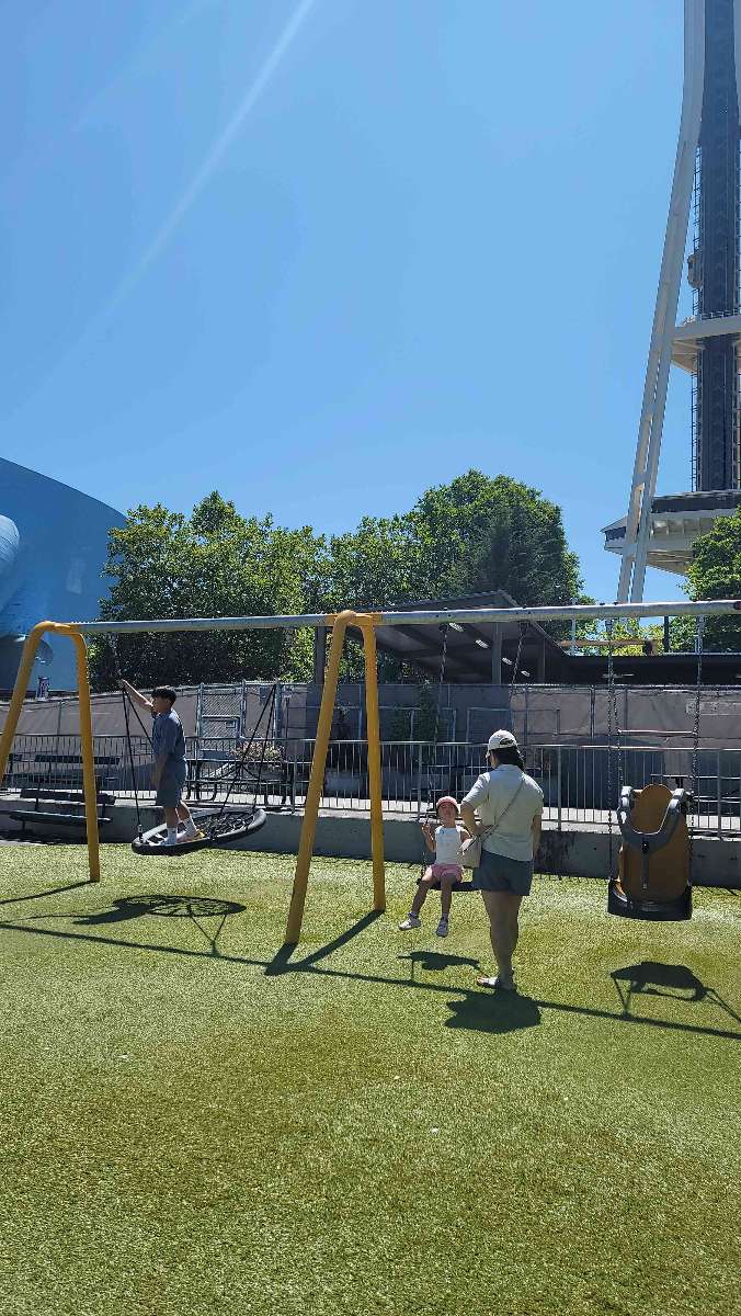 Seattle Downtown Scavenger Hunt scavenger hunt photos