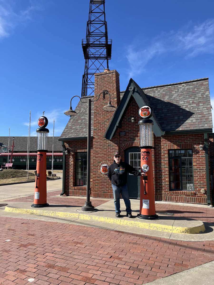 Tulsa Bar Crawl scavenger hunt photos