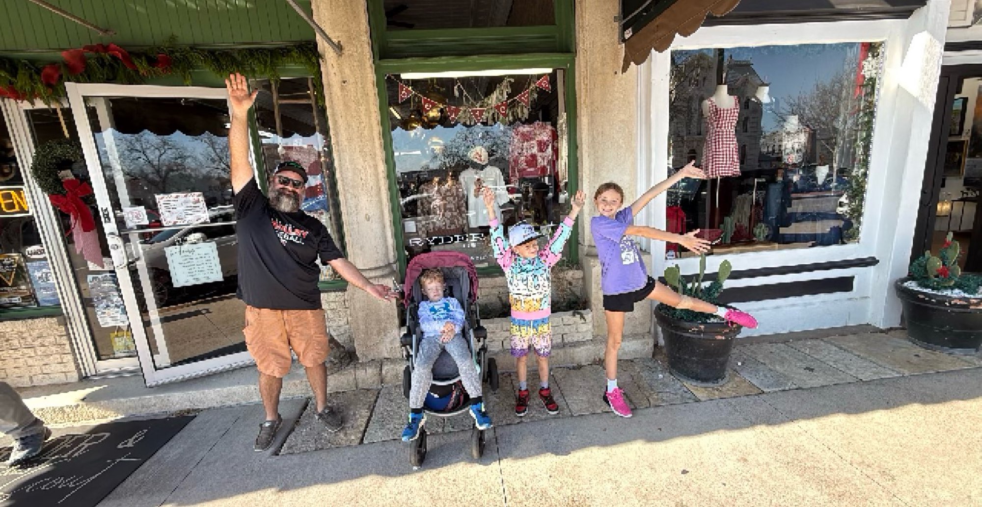 Granbury Ghost Tour scavenger hunt photos